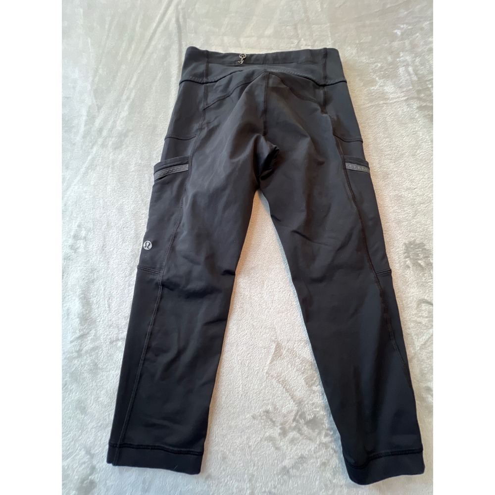 Lululemon Cargo Crop Leggings Womens 4 Black Pocket Athletic Yoga Pants - Picture 7 of 7
